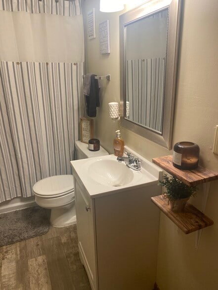 Building Photo - 6 McNally Terrace