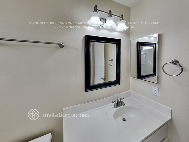 Building Photo - 18530 N 85th Ave