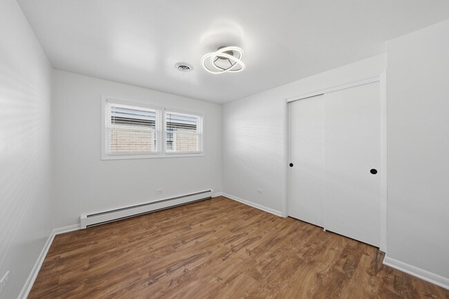 Building Photo - 4510 W 55th St