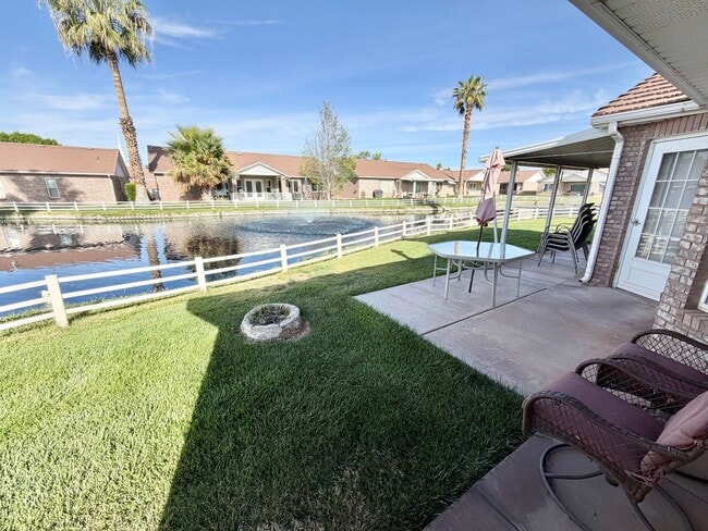Building Photo - 3 Bed 2 Bath Home in Meadow Creak!! 55+ Community!!!