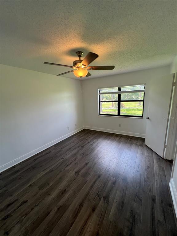 Building Photo - 6078 Willowpointe Cir