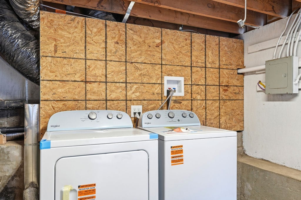 Building Photo - 23855 Zuger Dr