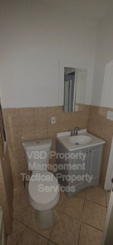 Building Photo - 3486 W 60th St