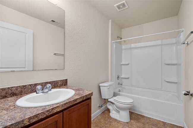 Building Photo - 1323 Pease River Ln