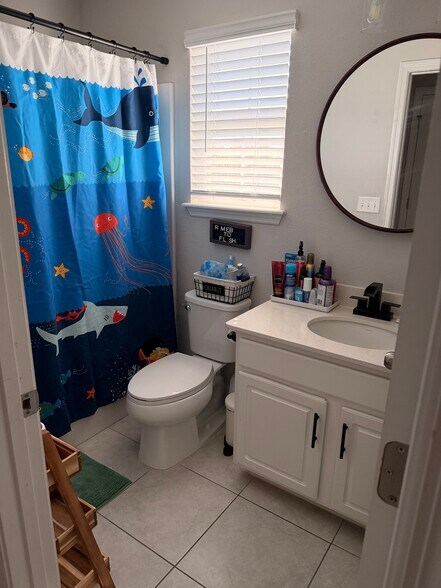 Building Photo - 13984 Sterely Ct N