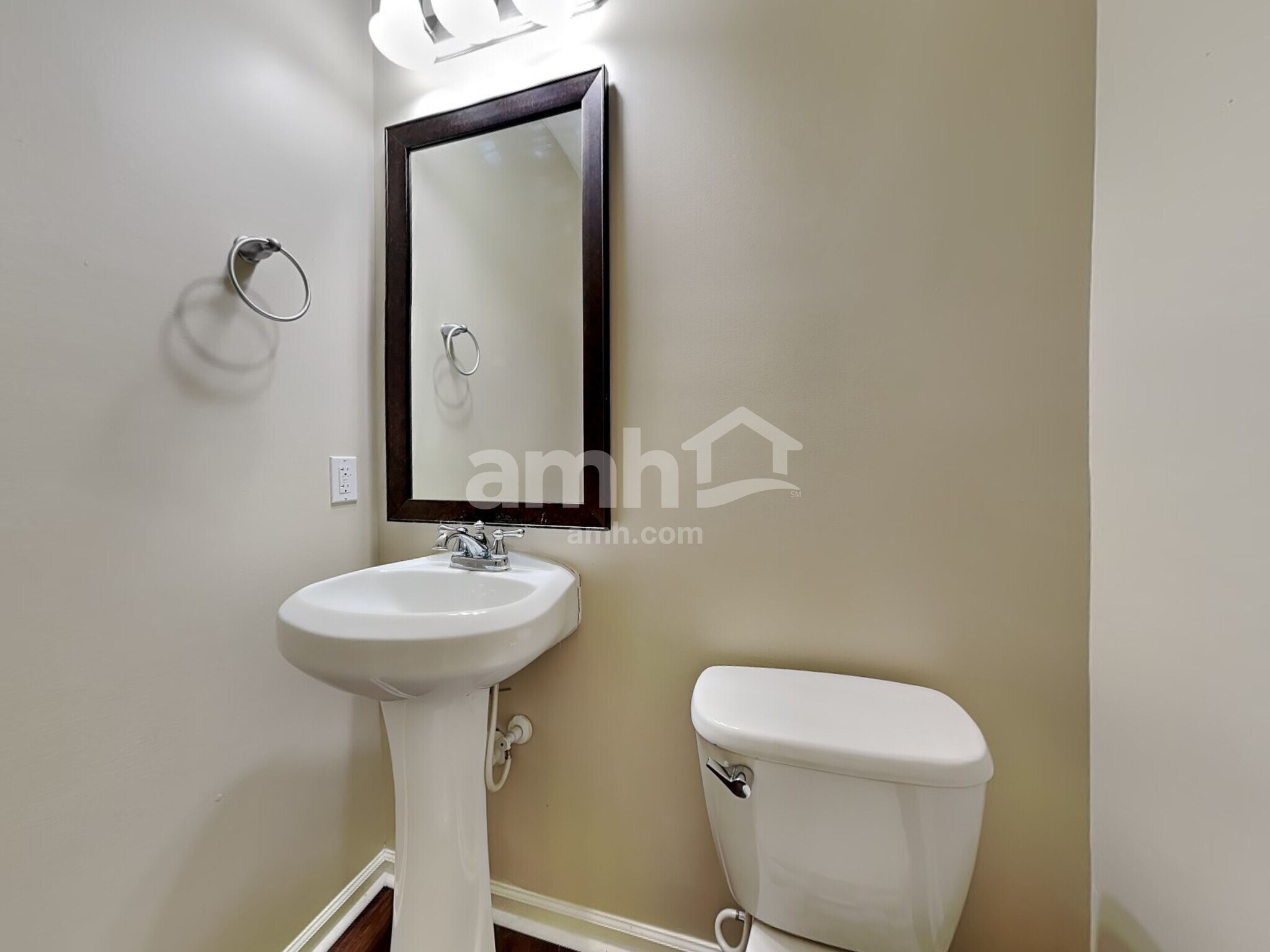 Building Photo - 498 Stonebridge Cir