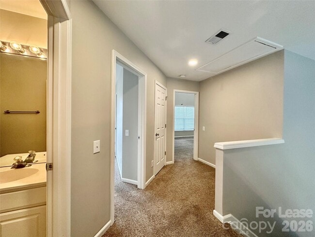 Building Photo - 5307 Bentgrass Run Dr