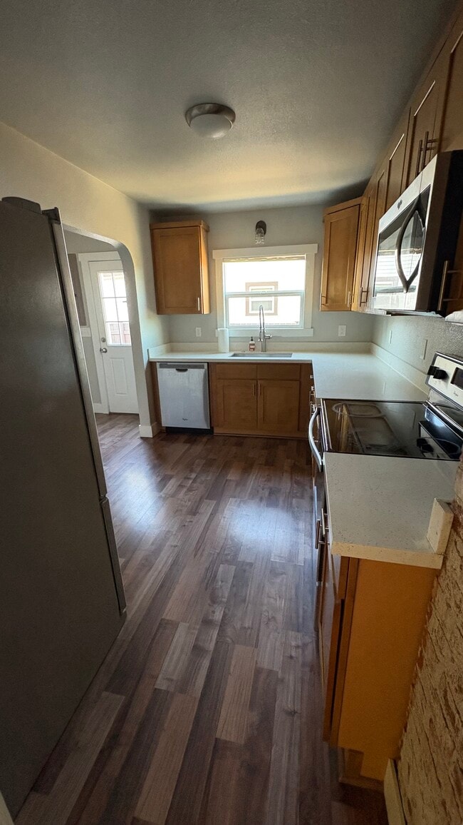 Building Photo - 1956 Lowell Ave