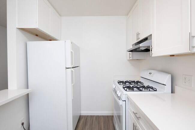 Building Photo - XL Charming 2bd/2ba Apt. in South Park