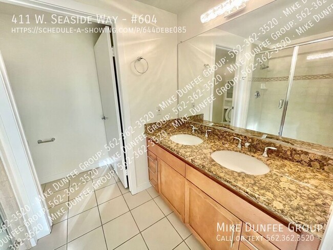 Building Photo - Upgraded 2 Bedroom, 2 Bath, 2 Parking Cond...