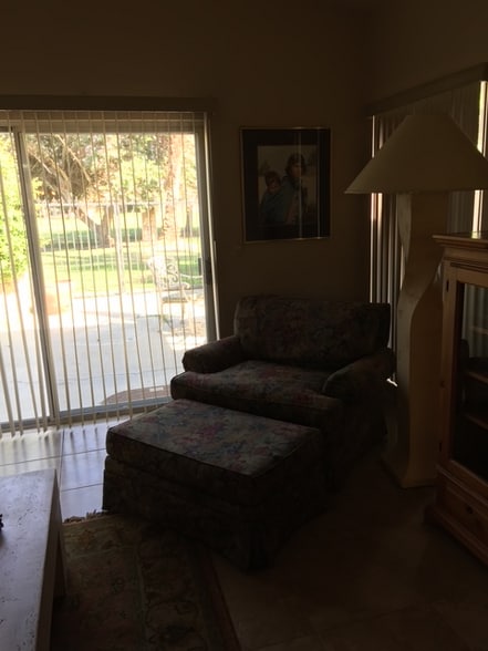 Building Photo - 48892 Eisenhower Dr