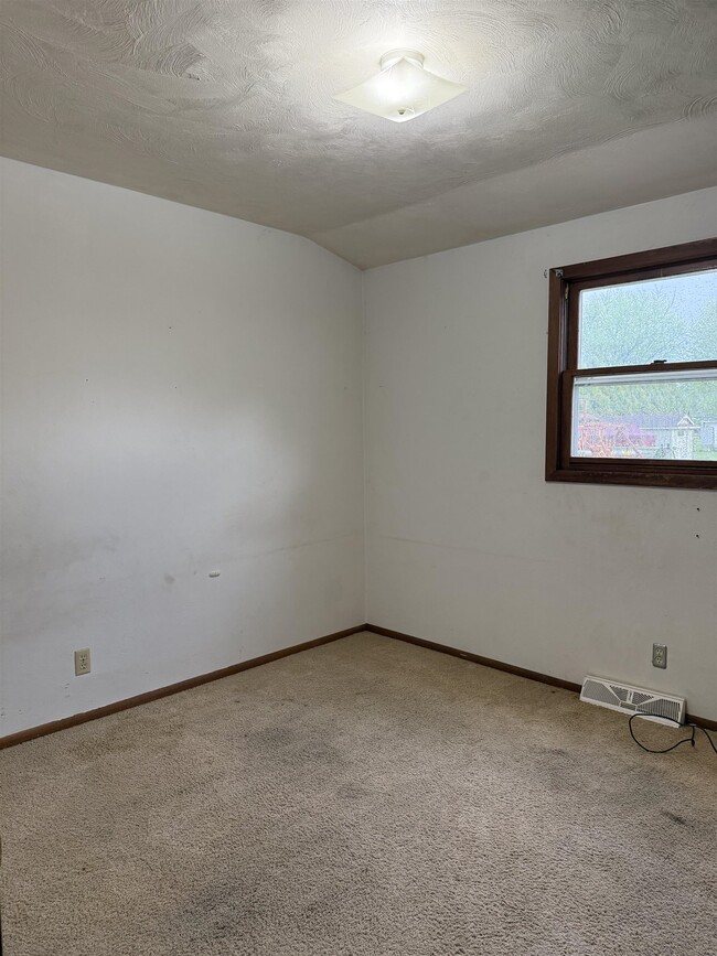 Building Photo - 204 S Buchanan St