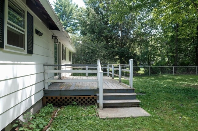 Building Photo - Must See Ranch Single Family Home