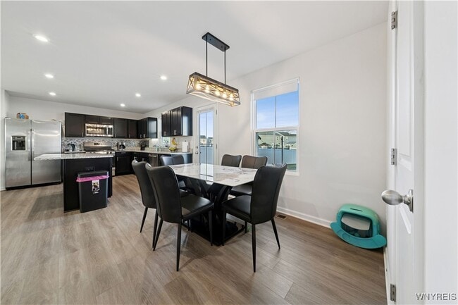 Building Photo - 32 Florence Ln