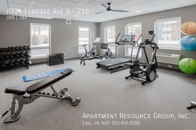 Building Photo - 6324 Lyndale Ave S