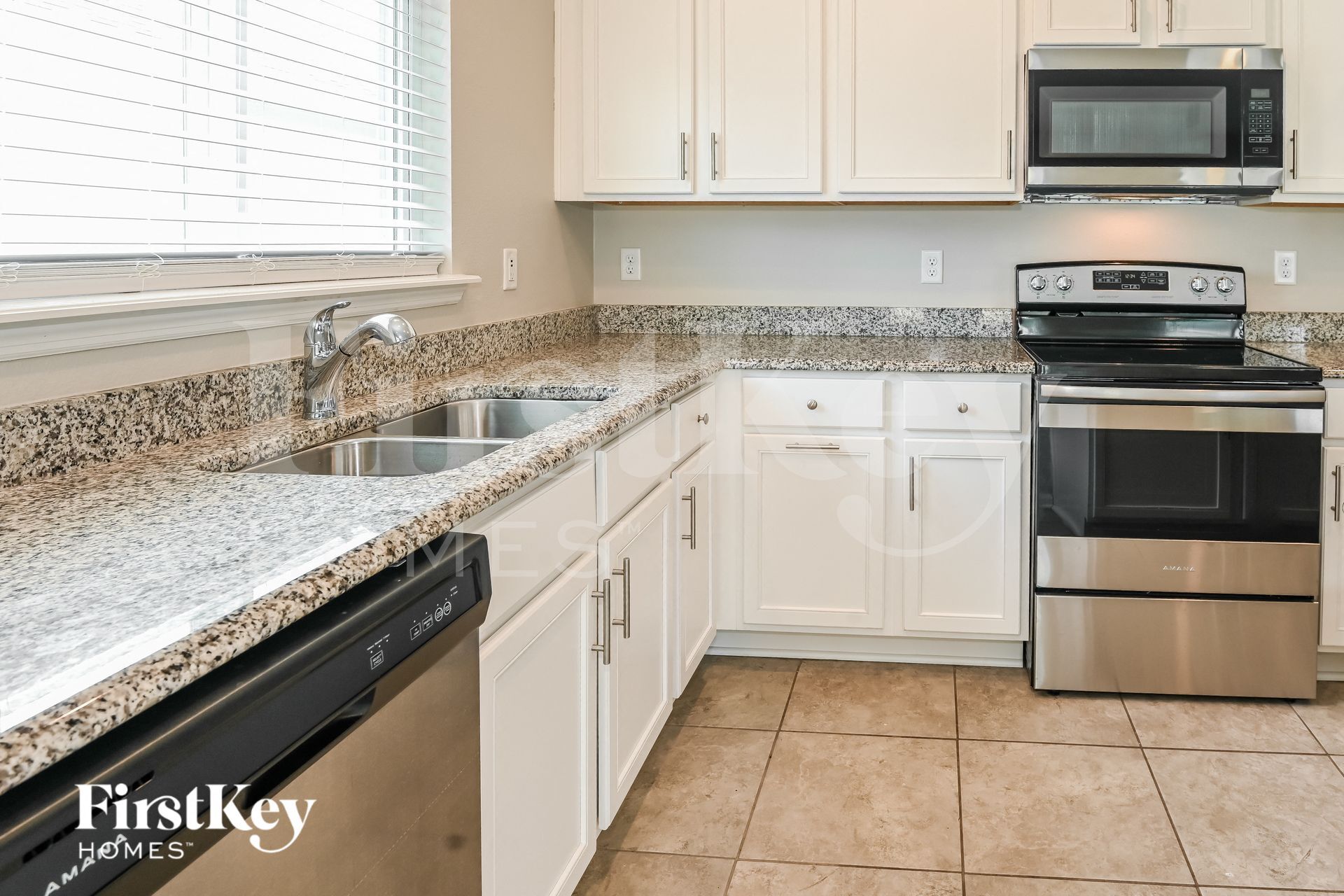 Building Photo - 12393 Sea Island Dr