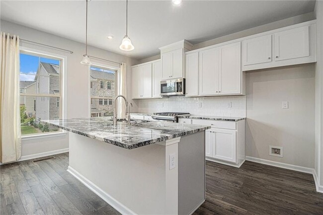 Building Photo - 3497 Hidden Valley Cir