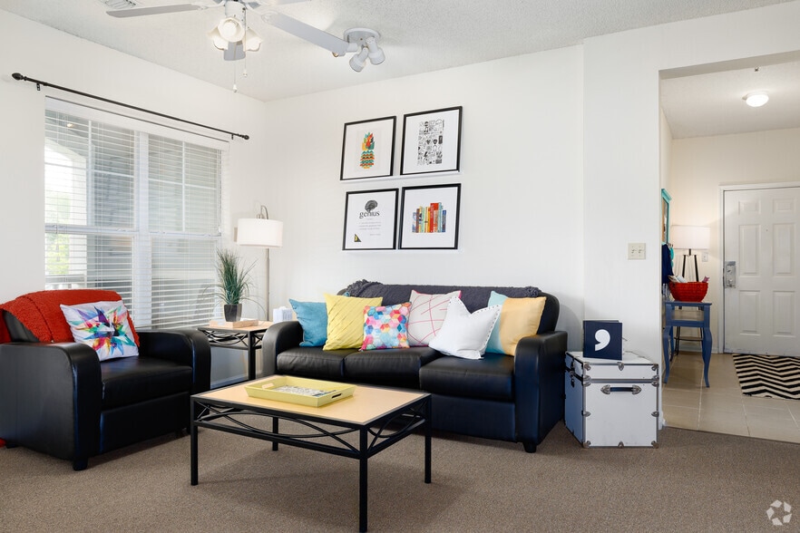 4BD, 4BA - 1,442SF - Living Room - Cape Trails