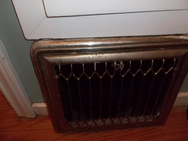 Building Photo - 212 7th St