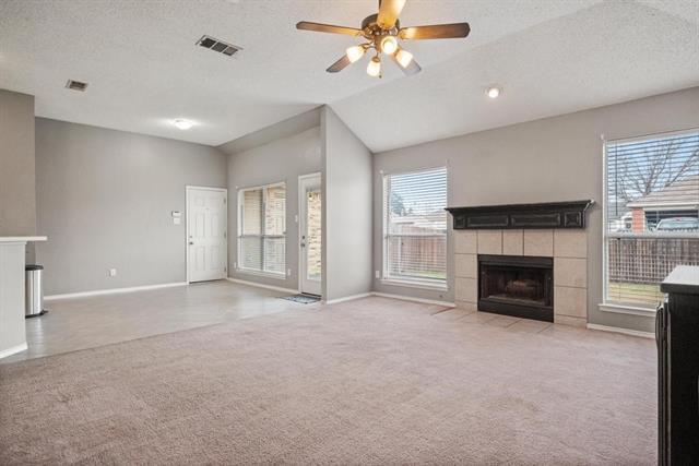 Building Photo - 7700 Glenoaks Dr