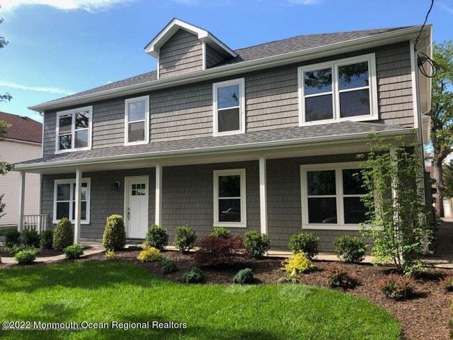 Building Photo - 517 Asbury Ave