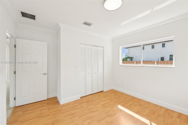 Building Photo - 13145 Coronado Terrace