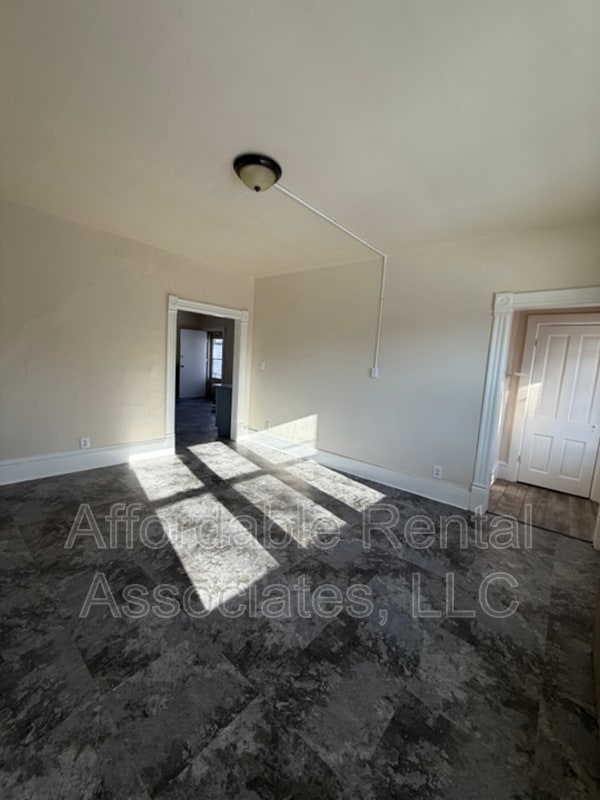 Building Photo - 1817 S 16th St