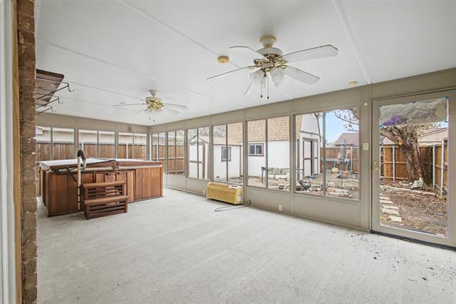 Building Photo - 8814 Linda Vista Dr