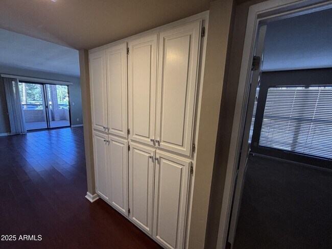 Building Photo - 5122 N 31st Way