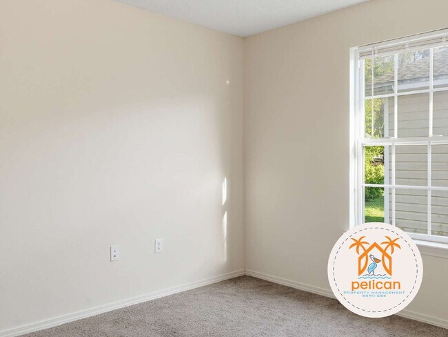 Building Photo - Charming 3-Bedroom Home with Spacious Open Layout – Minutes from Downtown Pensacola!