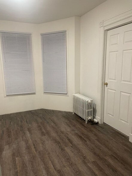 Building Photo - 852 Blake Ave