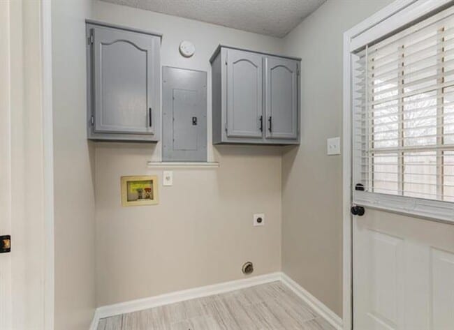 Building Photo - 7105 Santa Cruz Dr