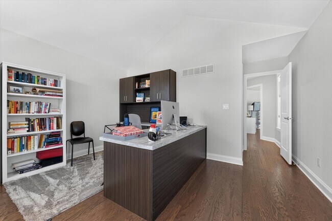 Building Photo - 3062 N Spurway Dr