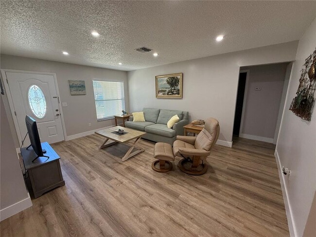 Building Photo - 9831 87th St N