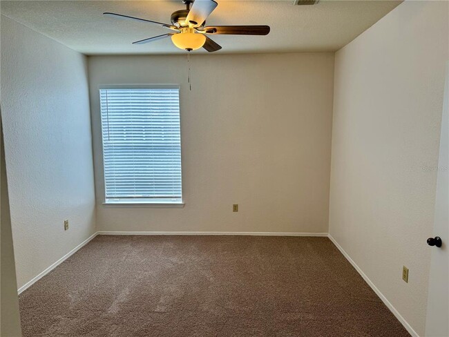 Building Photo - 114 Vista Verdi Cir