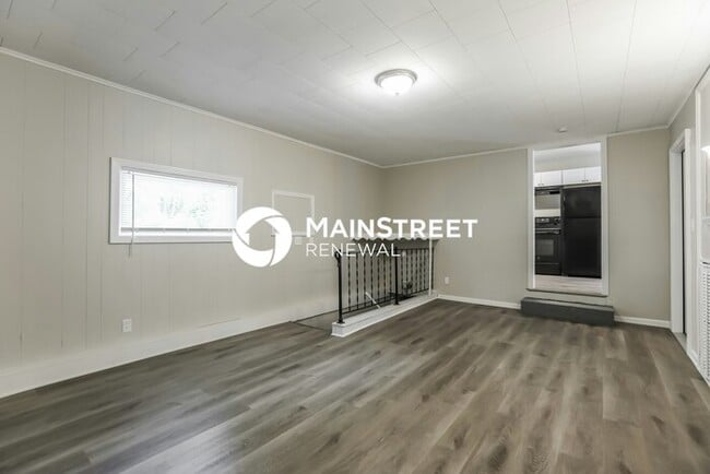 Building Photo - 3 Bedroom Pet-Friendly Home in KANSAS CITY...
