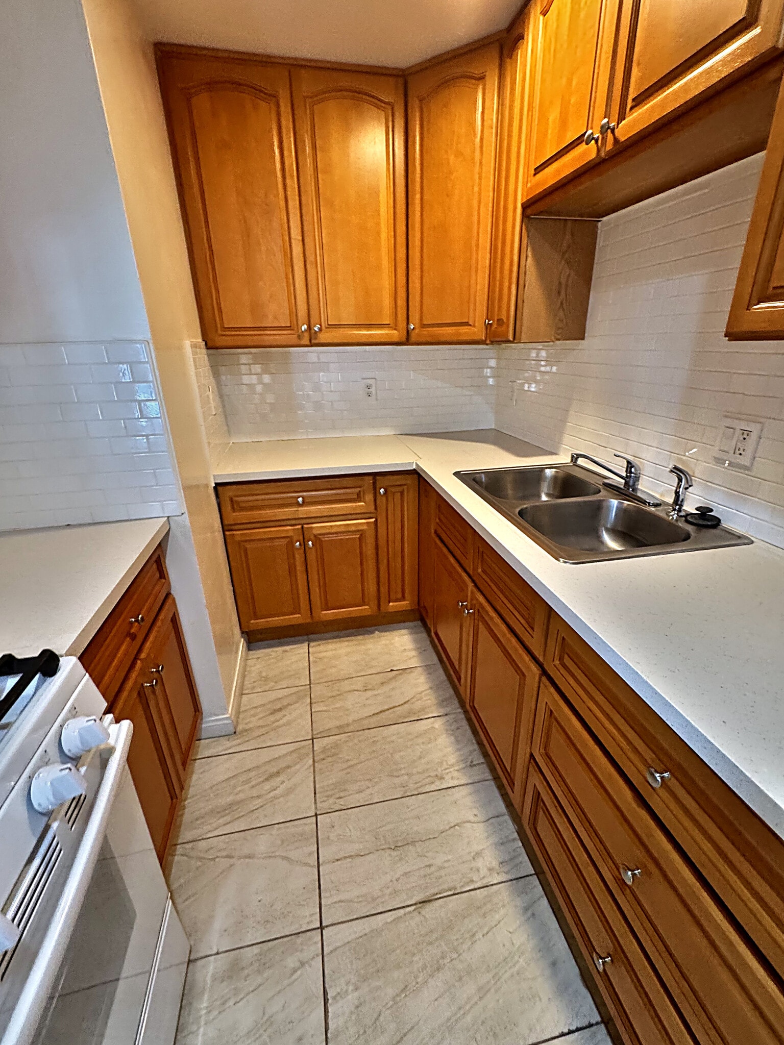 Building Photo - 407 Violet Ave