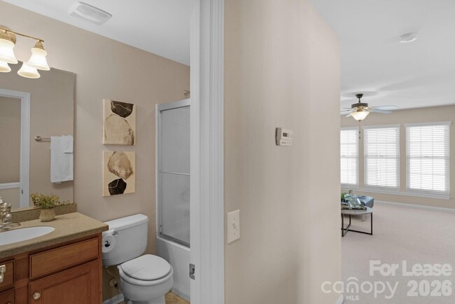 Building Photo - 2076 Belair Dr