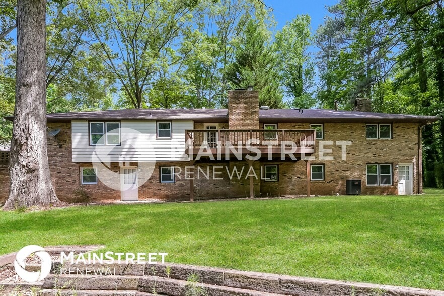 Building Photo - 2855 Hickory Cir