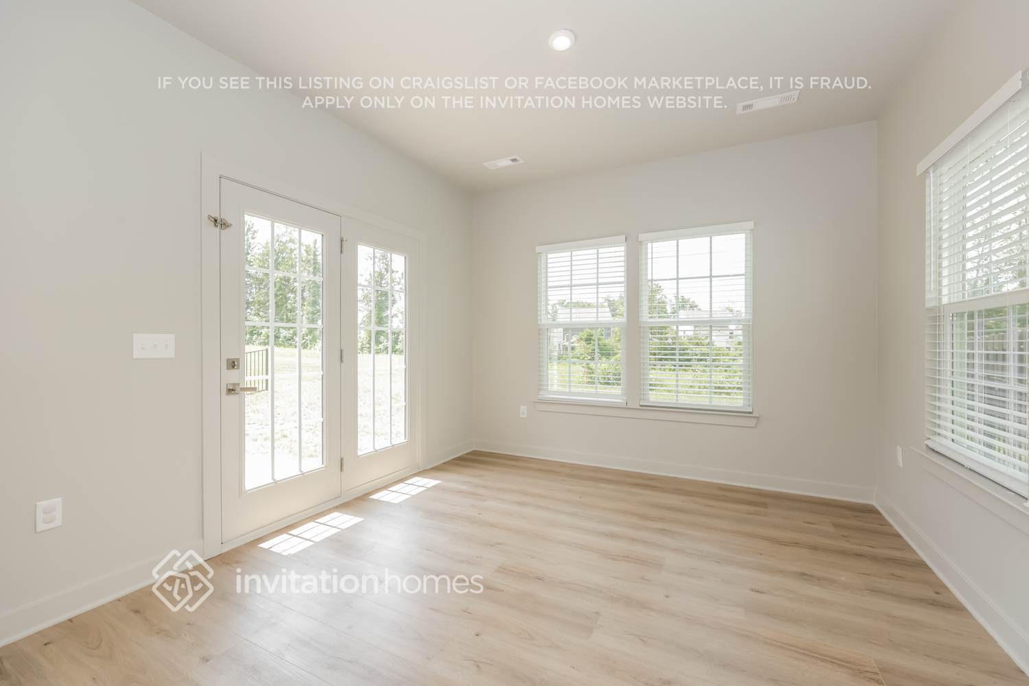 Building Photo - 6550 Palm Warbler Dr