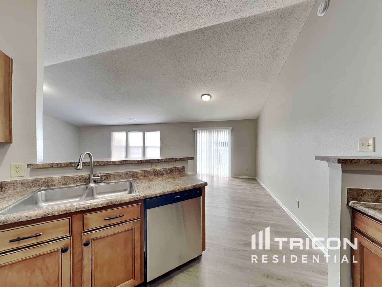 Building Photo - 1230 Redwood Dr