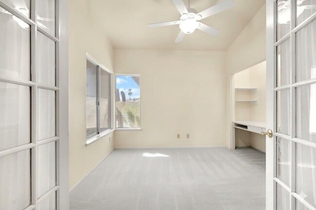 Building Photo - 40180 Eastwood Ln