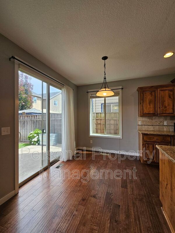 Building Photo - 4522 NE 91st Way