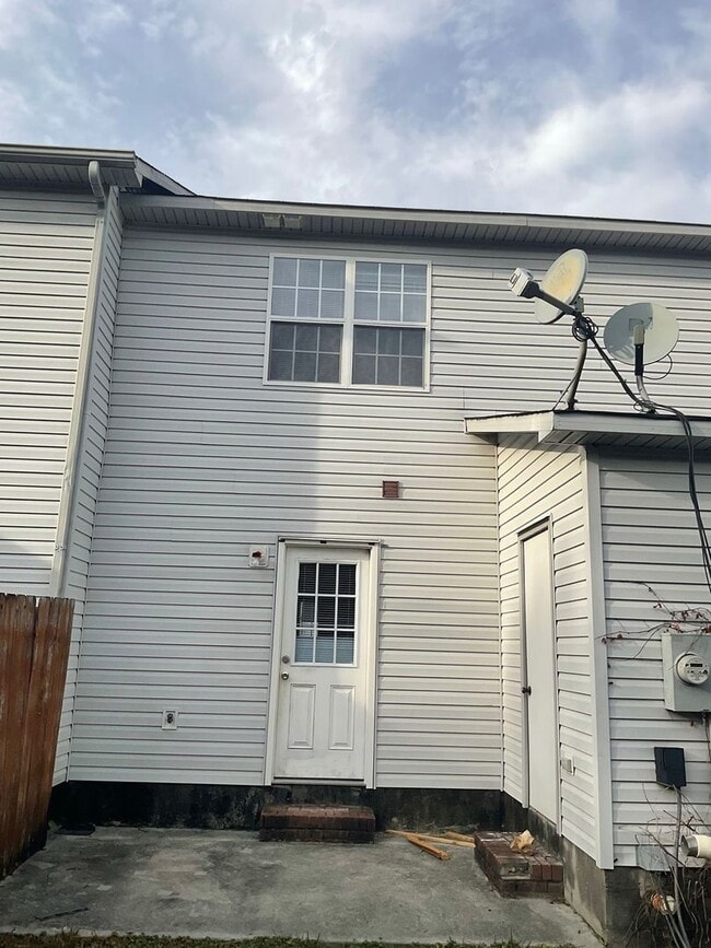 Building Photo - 980 W Pueblo Dr