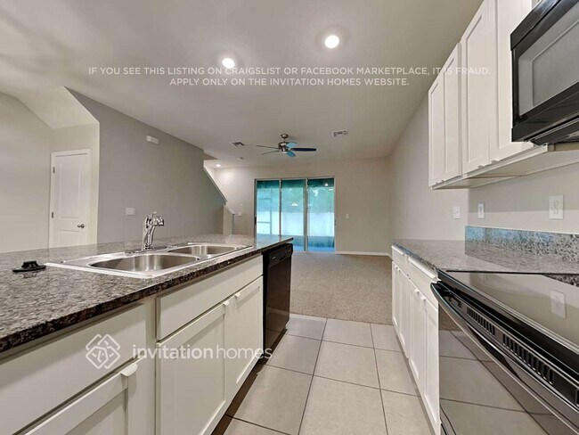 Building Photo - 3261 Pleasant Willow Ct