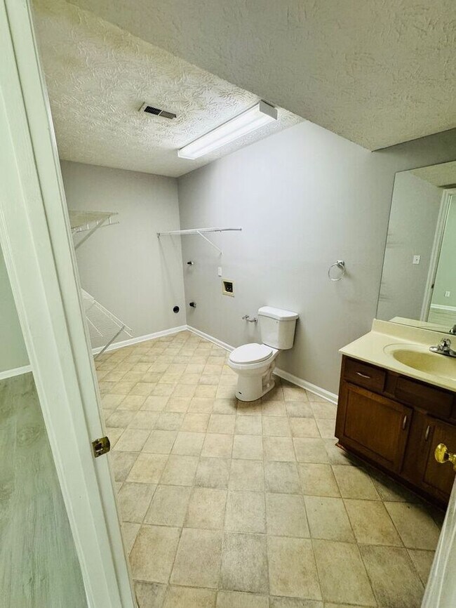 Building Photo - Split-Foyer Charm with Modern Upgrades in West Knox