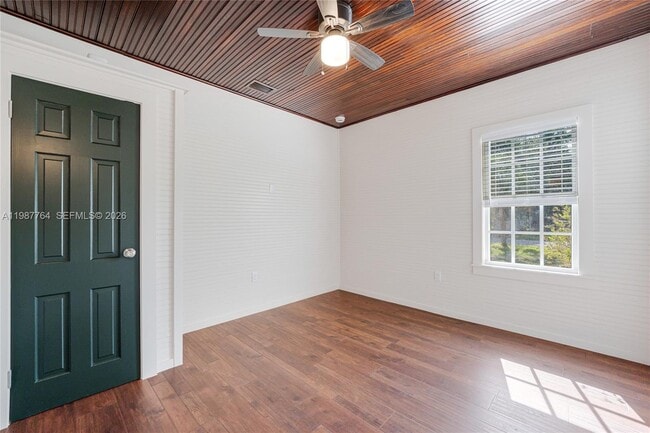 Building Photo - 3826 Oak Ave