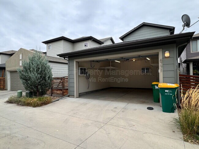 Building Photo - 6771 Larsh Dr