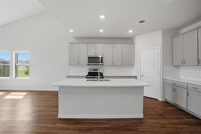 Building Photo - 3253 Cumby Dr