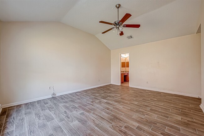 Building Photo - 1490 Hunters Park Dr